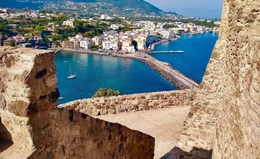 Traghetto Napoli-Ischia da Porta di Massa - Guida pratica