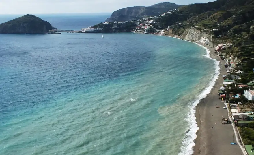Spiaggia dei Pescatori Ischia - Guida completa e consigli utili