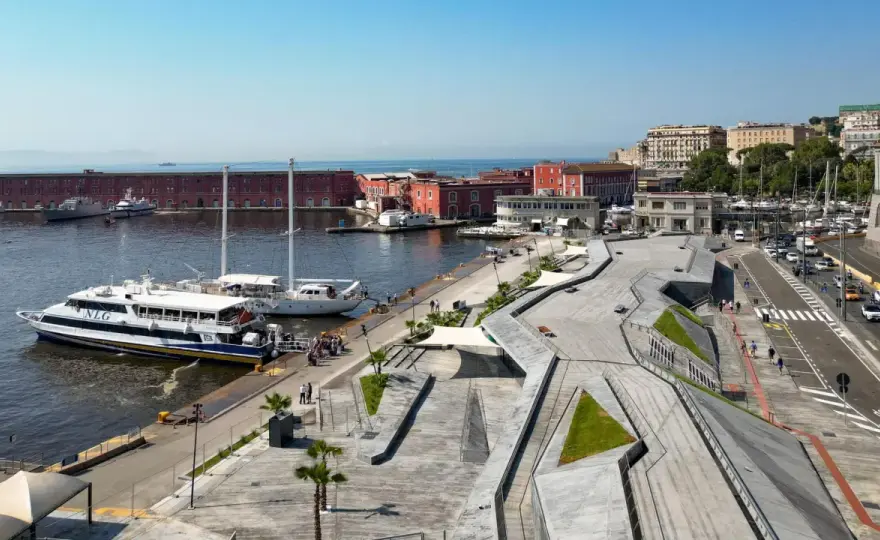 Molo Beverello Napoli - La guida rapida per isole senza stress