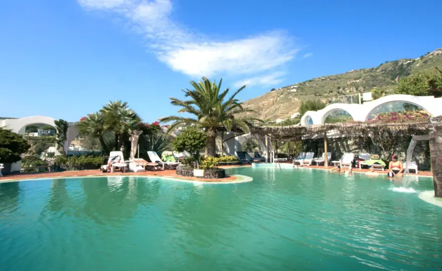 Tropical Ischia chiuso? Le alternative per le terme a Sant'Angelo