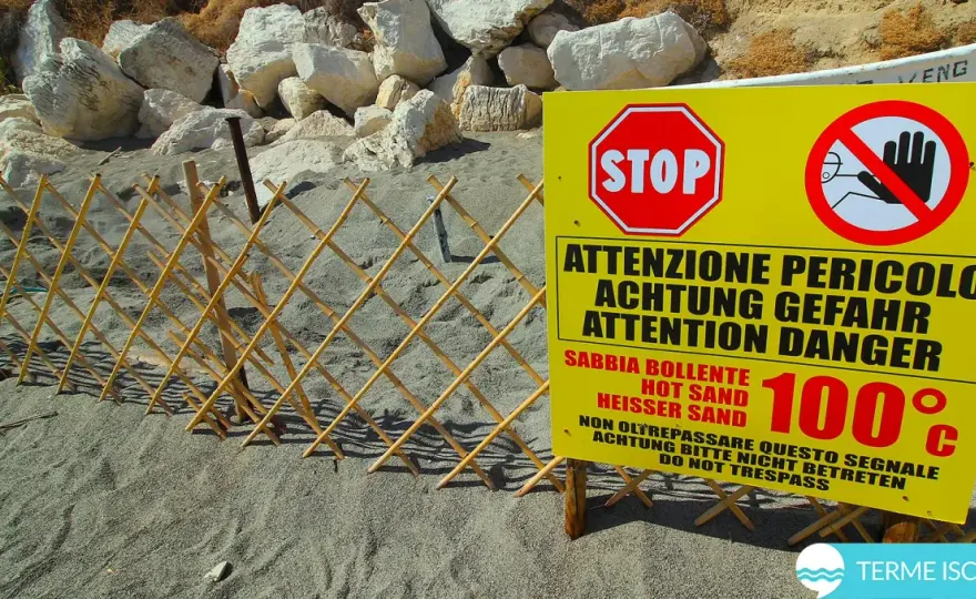 Fumarole Ischia - Guida completa alla spiaggia dalla sabbia calda